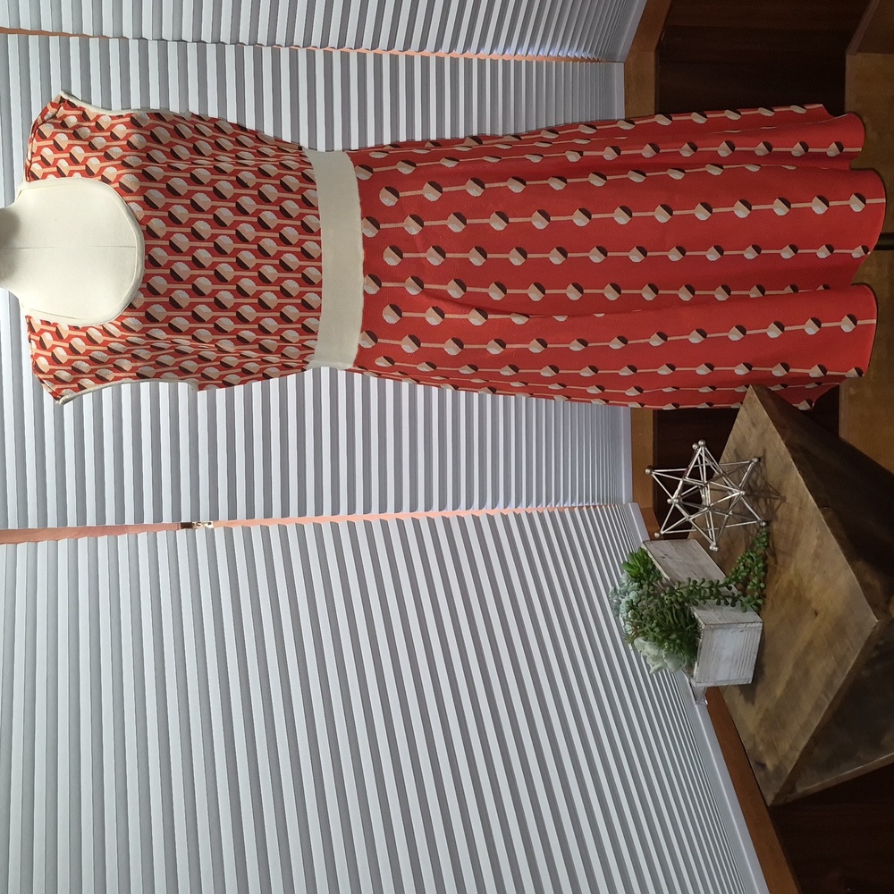 Eva Mendes Orange & White Patterned Dress